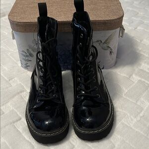 Sincerely Jules Black Patent Combat Boots size 8.5
